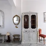 Ricos Two Bedroom House - Paros Lägenhet Naousa