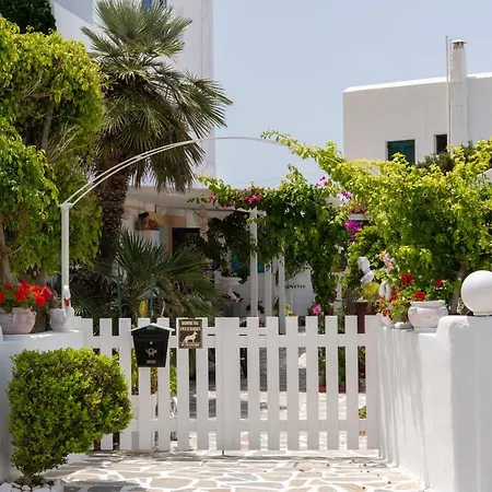 Ricos Two Bedroom House - Paros Apartment