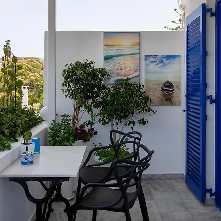 Ricos Two Bedroom House - Paros Apartment *