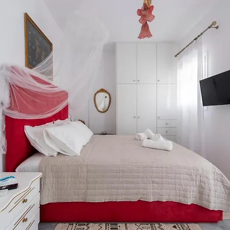 Ricos Two Bedroom House - Paros Apartment Naousa (Paros)