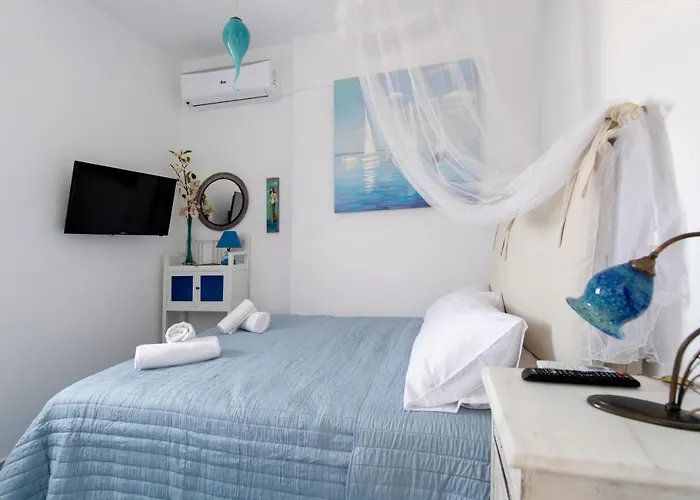 Ricos Two Bedroom House - Paros *